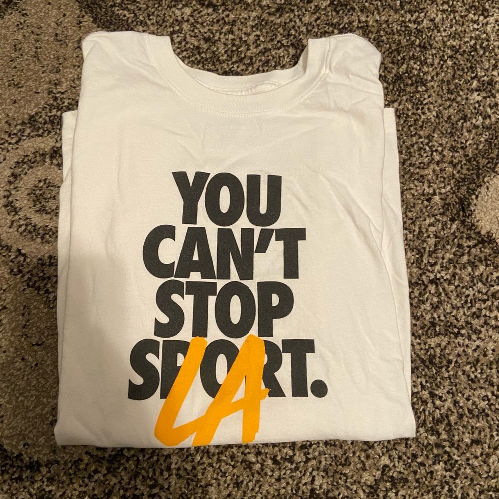 Nike tee